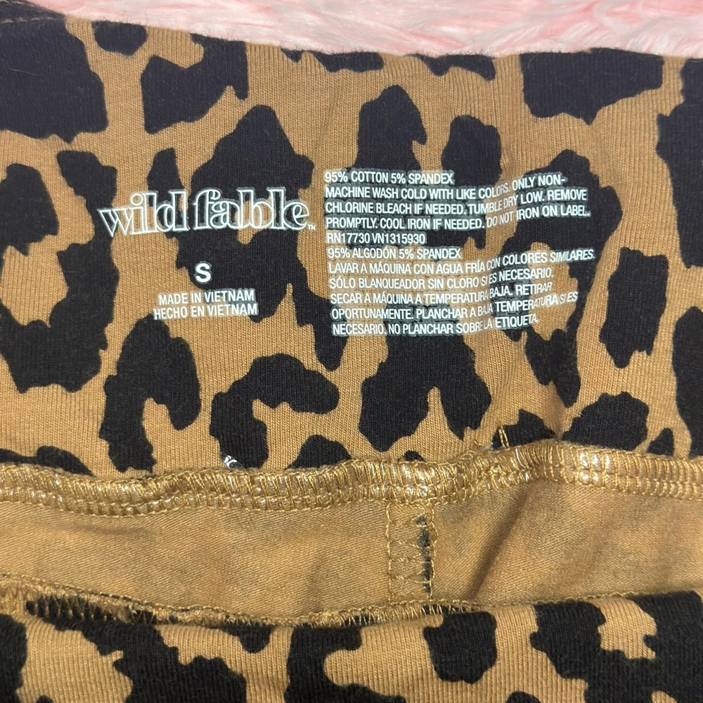 GYM SHORTS - Picture 2 of 2